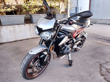 Triumph Street Triple 765 R