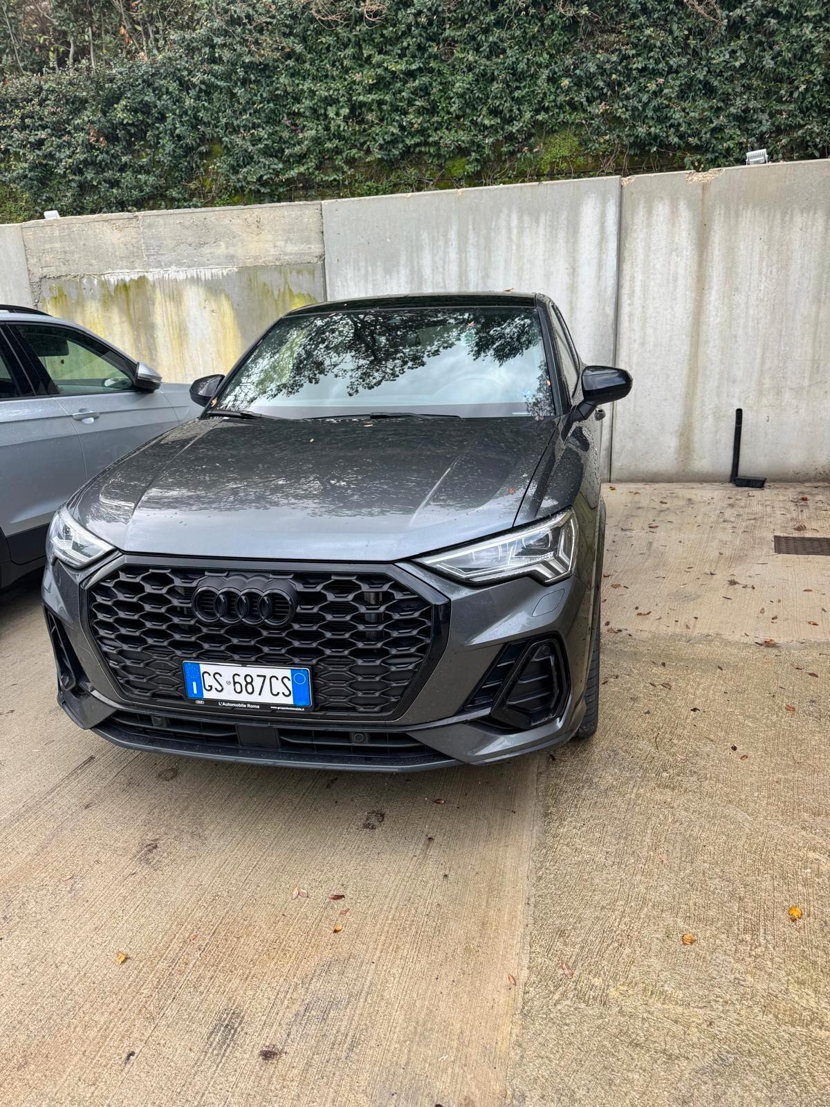 Audi Q3 SPB 45 TFSI e S tronic Identity Black