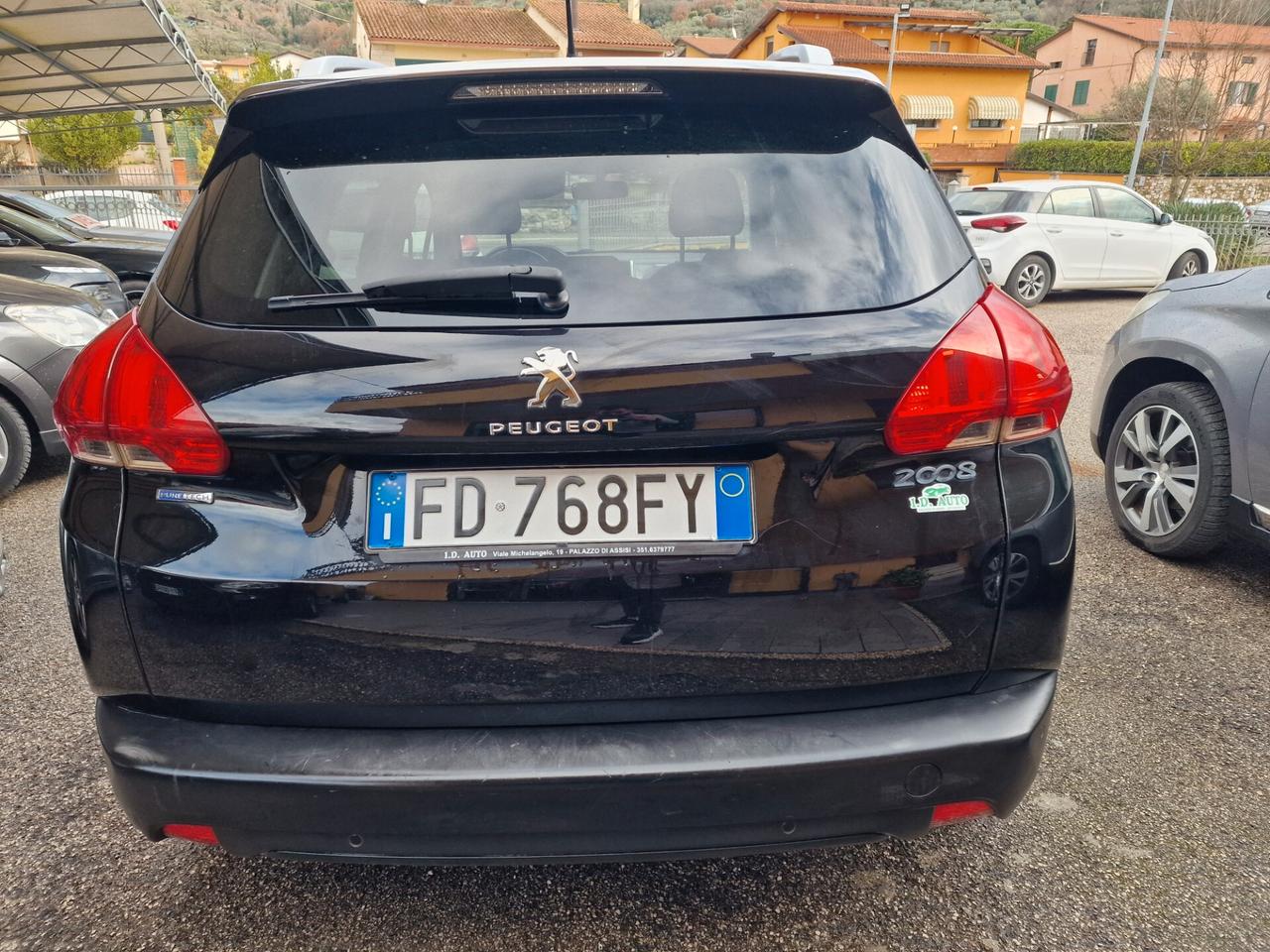 Peugeot 2008 PureTech 82 Allure, 119 mila chilometri