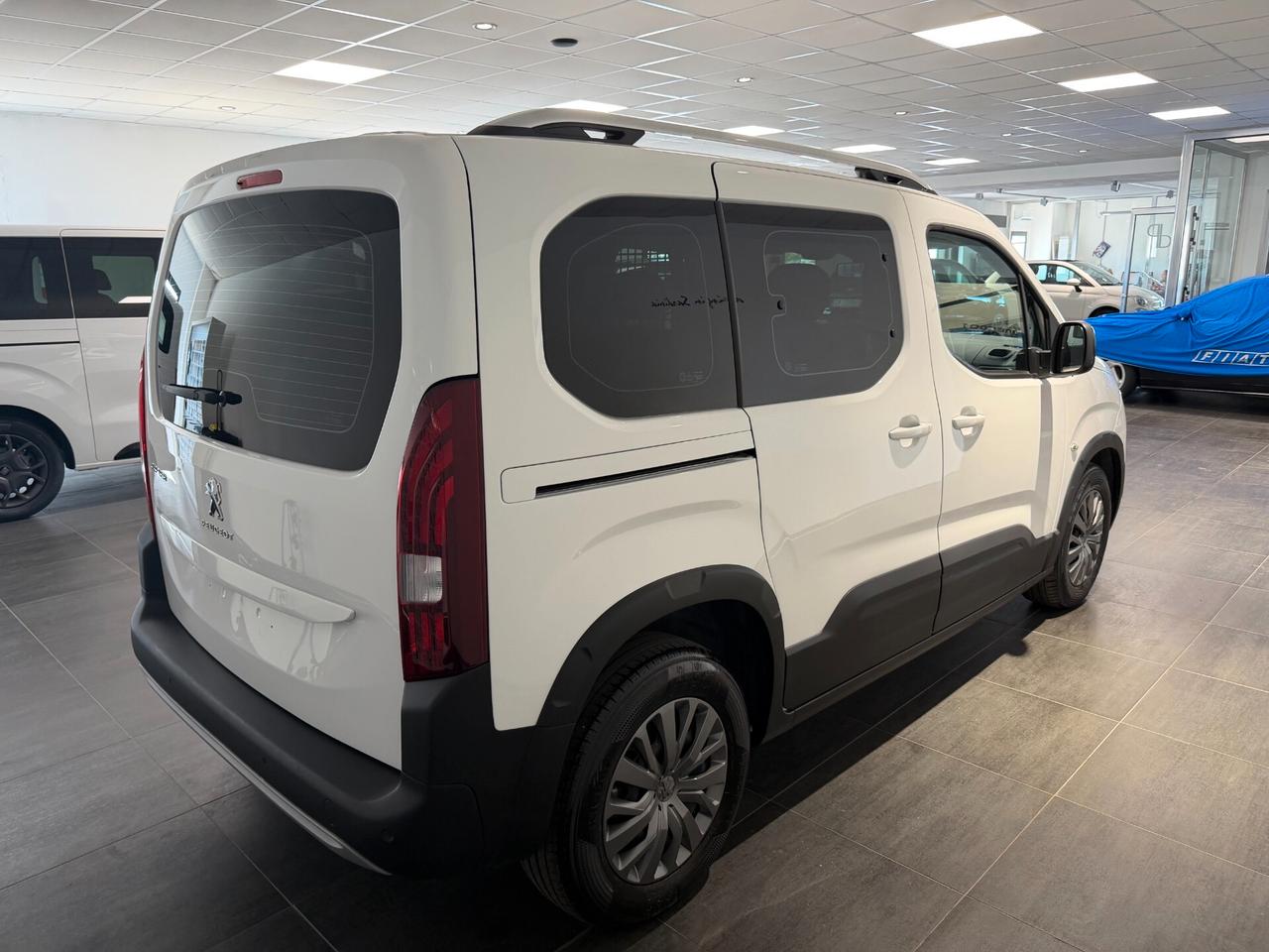 Peugeot Rifter BlueHDi 100 S&S Allure Standard