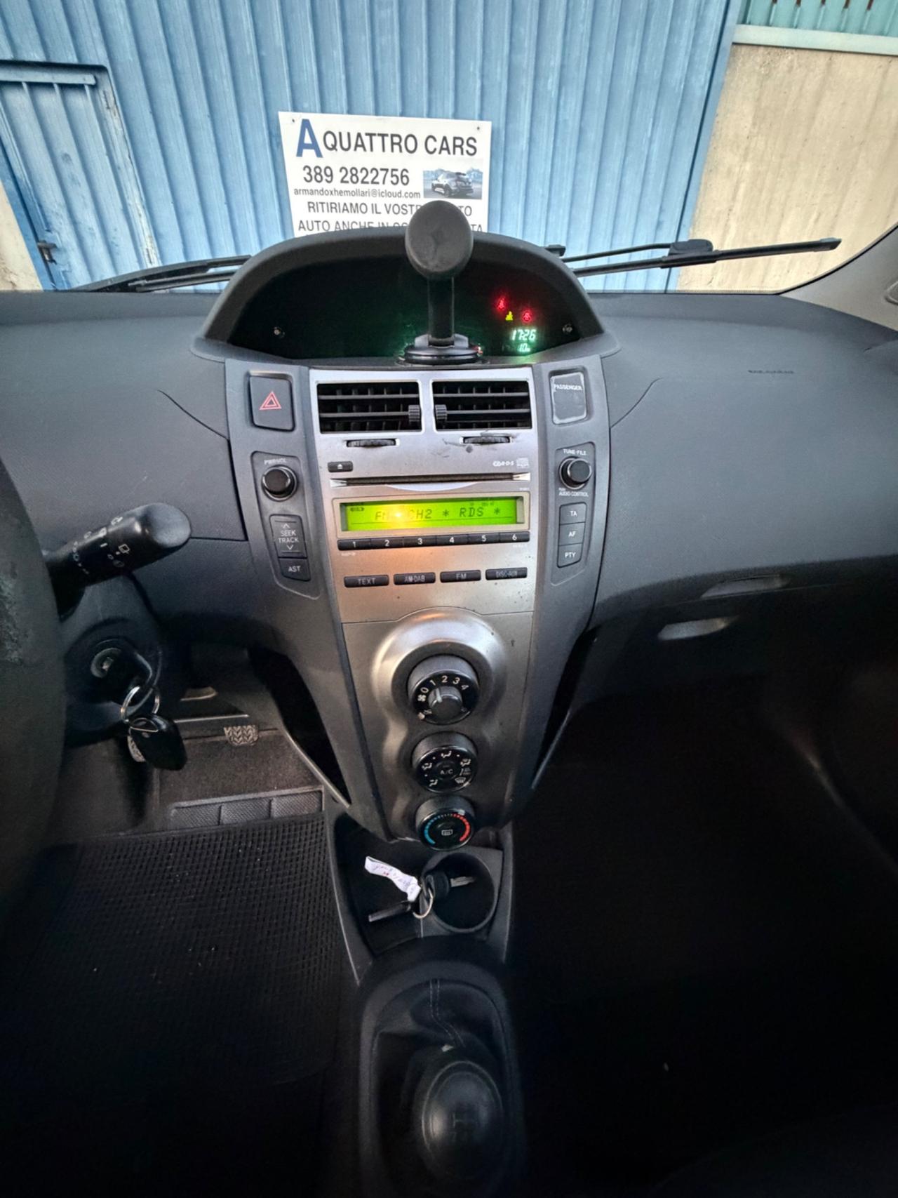 Toyota Yaris 1.0 5 porte