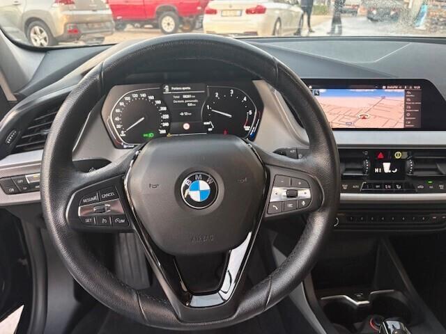 Bmw 116 116d 5p. Advantage