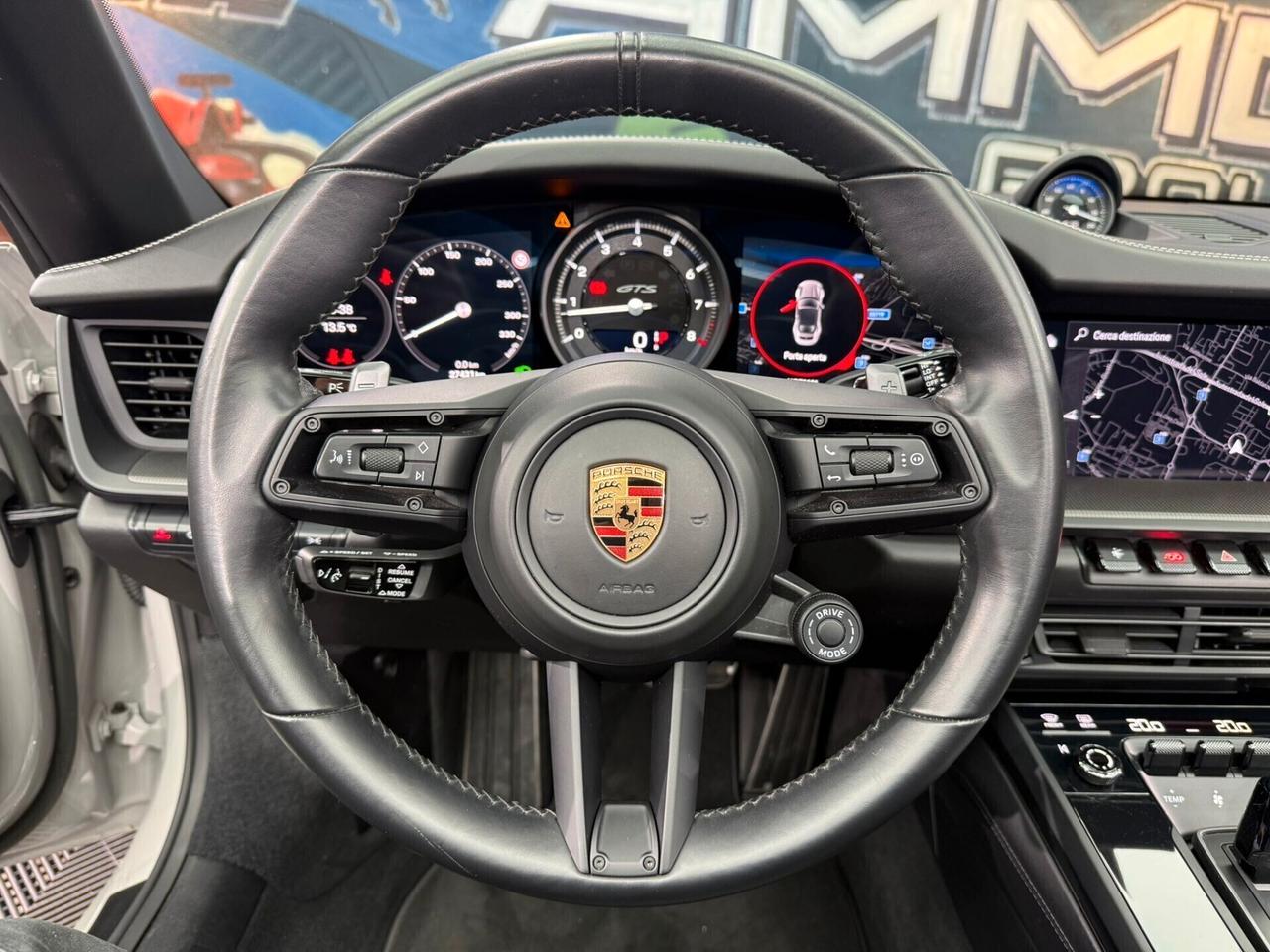 Porsche 911 Carrera 2 GTS Cabriolet (949)
