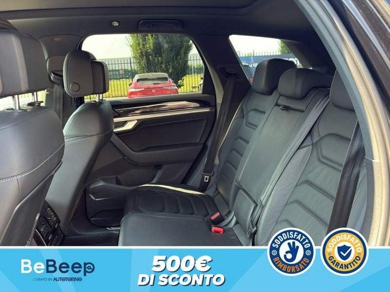 Volkswagen Touareg 3.0 V6 TDI ELEGANCE R-LINE EXTERIOR PACK 2