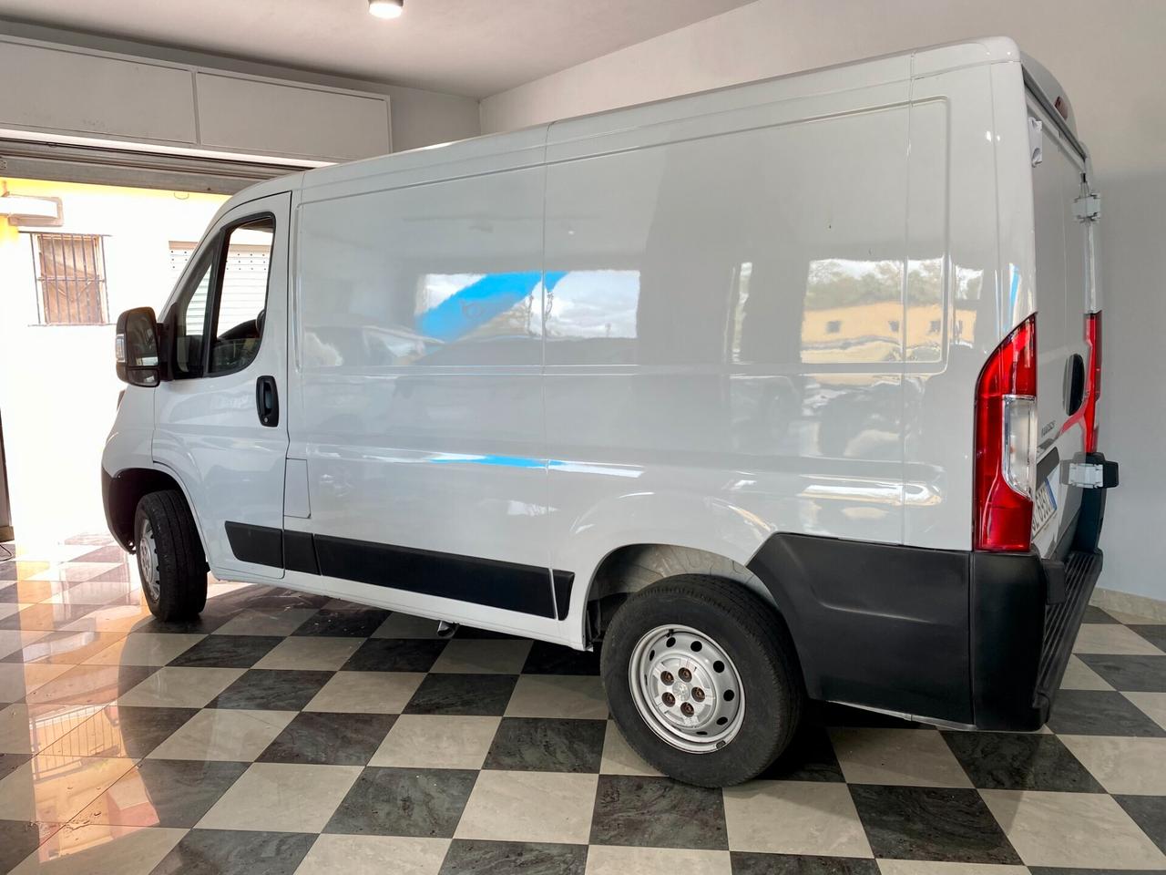 Peugeot Boxer 328 2.2 BlueHDi 120 S&S PC-TN Furgone-2022