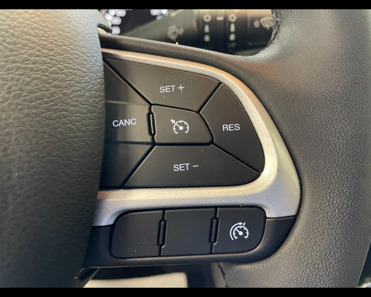 JEEP Renegade 2019 - Renegade 1.3 t4 Longitude 2wd 150cv ddct