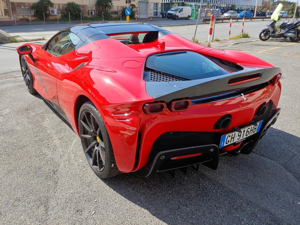 Ferrari SF90 Spider ASSETTO FIORANO