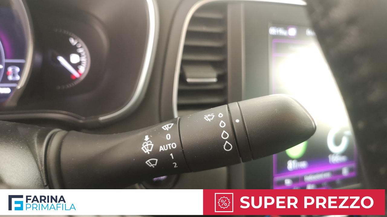 RENAULT Megane IV - Megane Grand Coupe 1.3 tce Executive 140cv fap