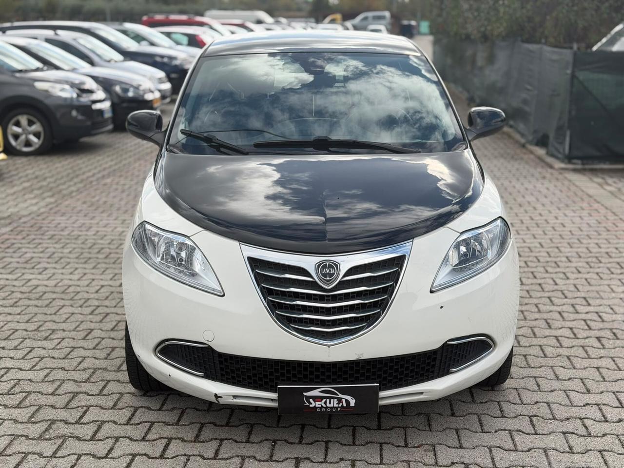 Lancia Ypsilon 0.9 TwinAir 85 CV 5 porte Metano Ecochic Gold