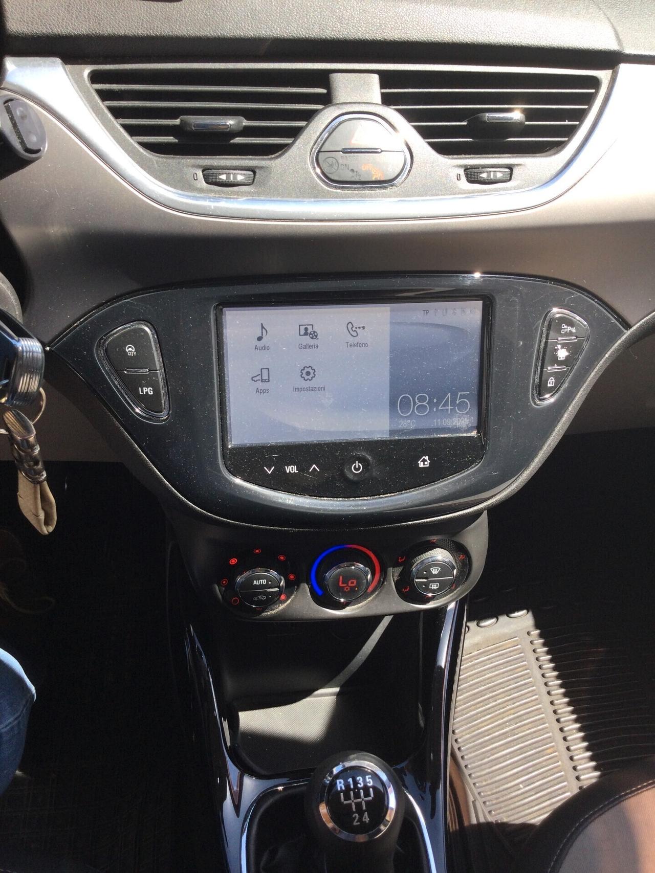 Opel Corsa 1.4 90CV GPL Tech 5 porte Cosmo