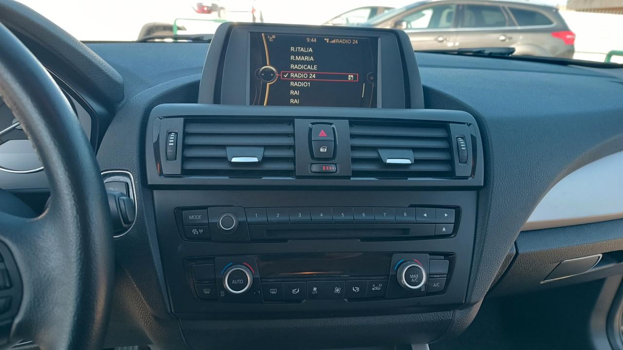 Bmw 116 116d 5p. Efficient Dynamics Unique