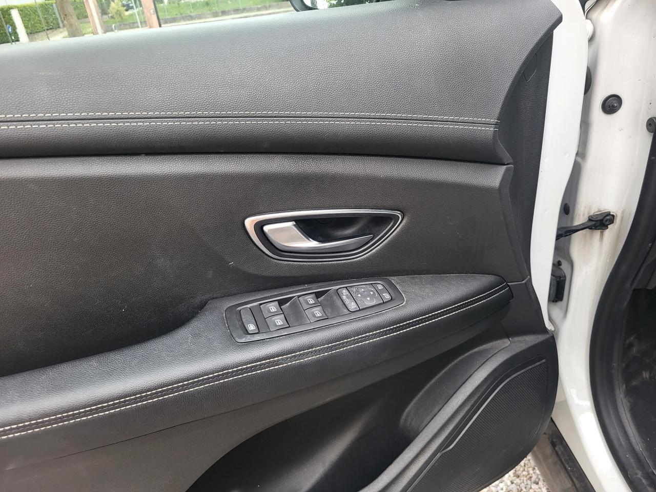 Renault Scenic Scénic dCi 8V 110 CV EDC Energy Bose