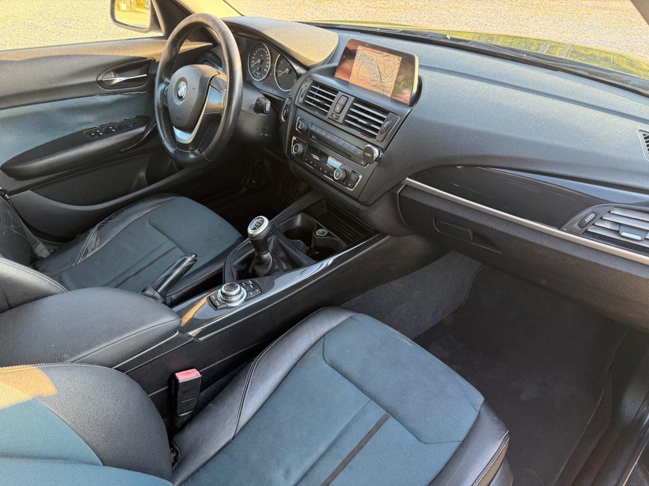 Bmw 120 120d 5p. Urban