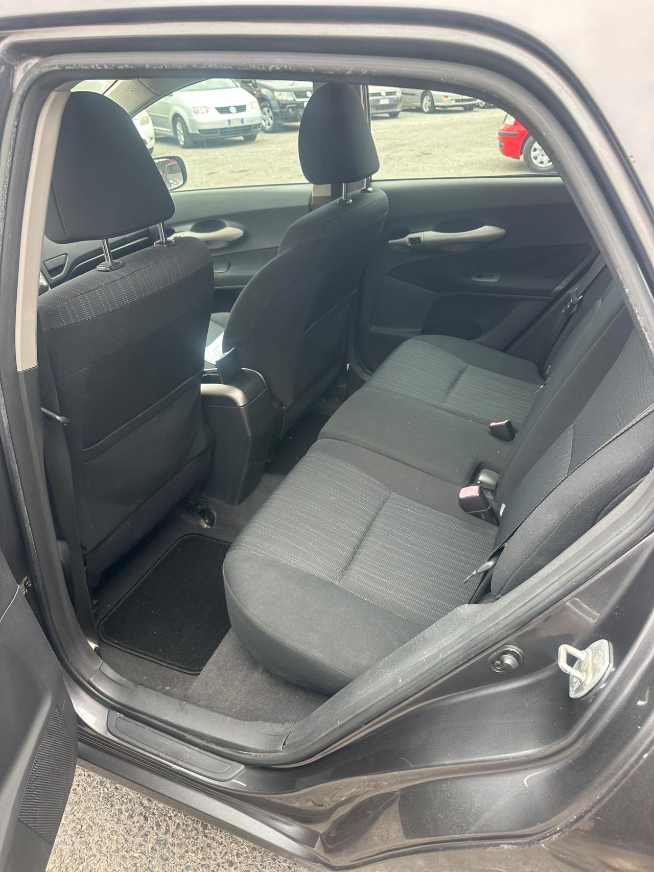 Toyota Auris 1.4 D-4D 5 porte Sol