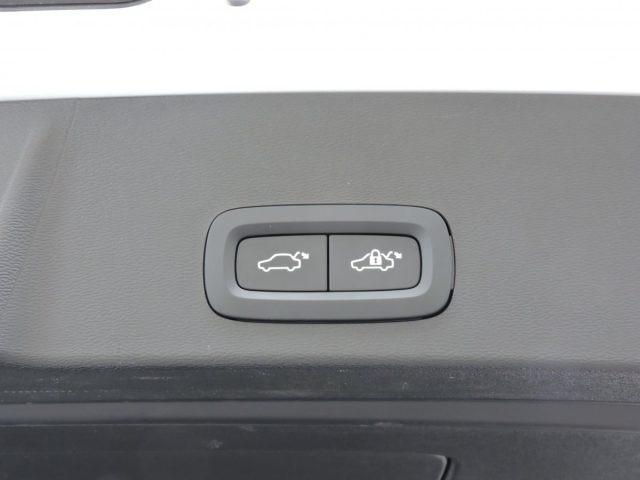 VOLVO XC40 B3 CORE AUTOMATICA AZIENDALE