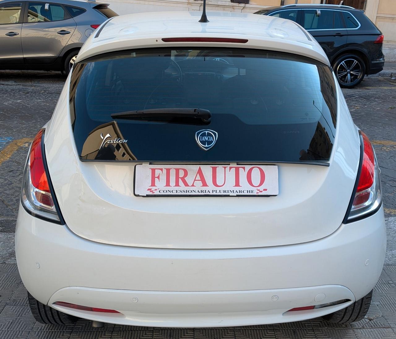 Lancia Ypsilon 1.3 MJT 16V 95 CV 5 porte S&S Silver