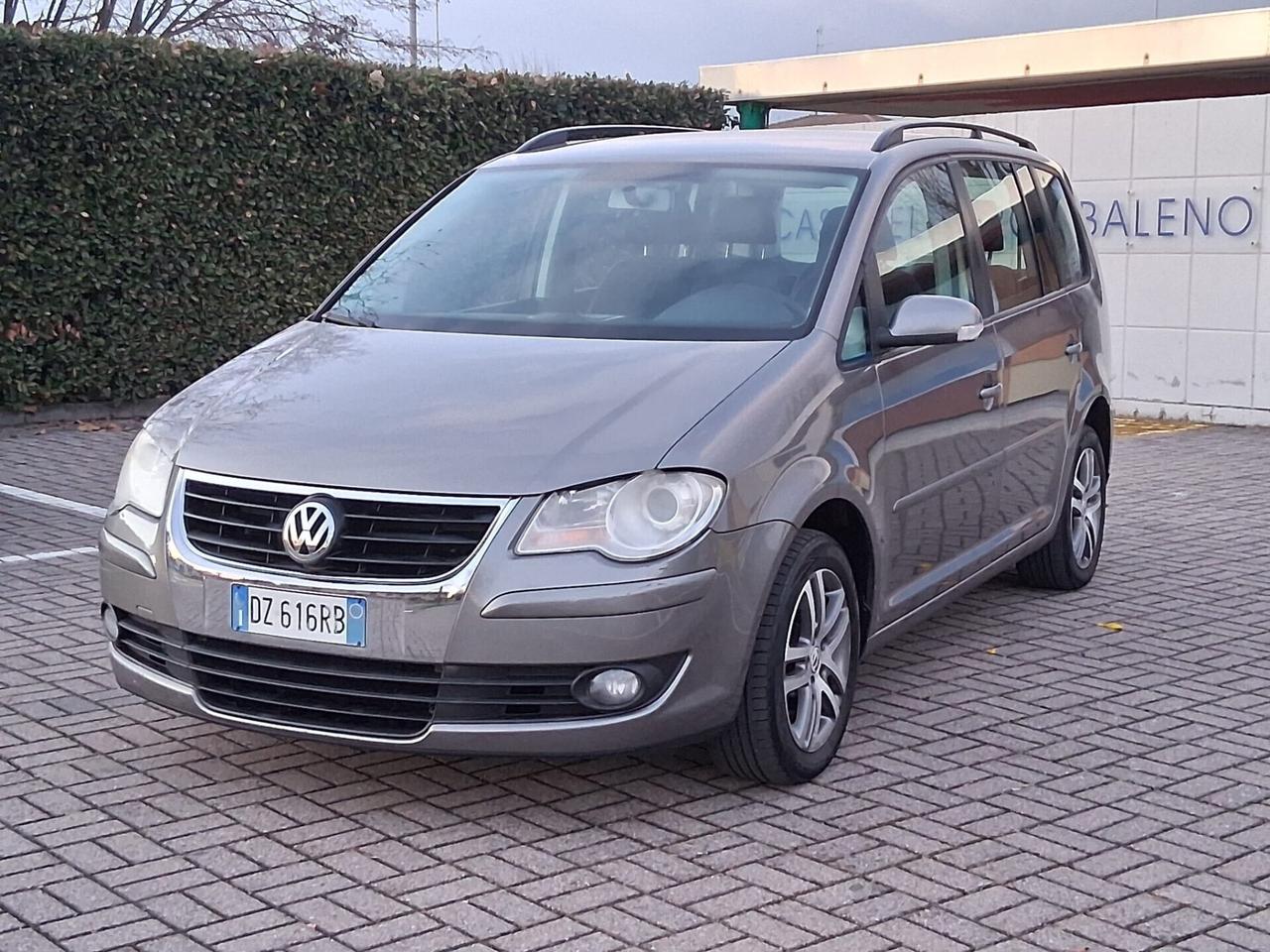 Volkswagen Touran 2.0 Highline Ecofuel Cel 3201471147