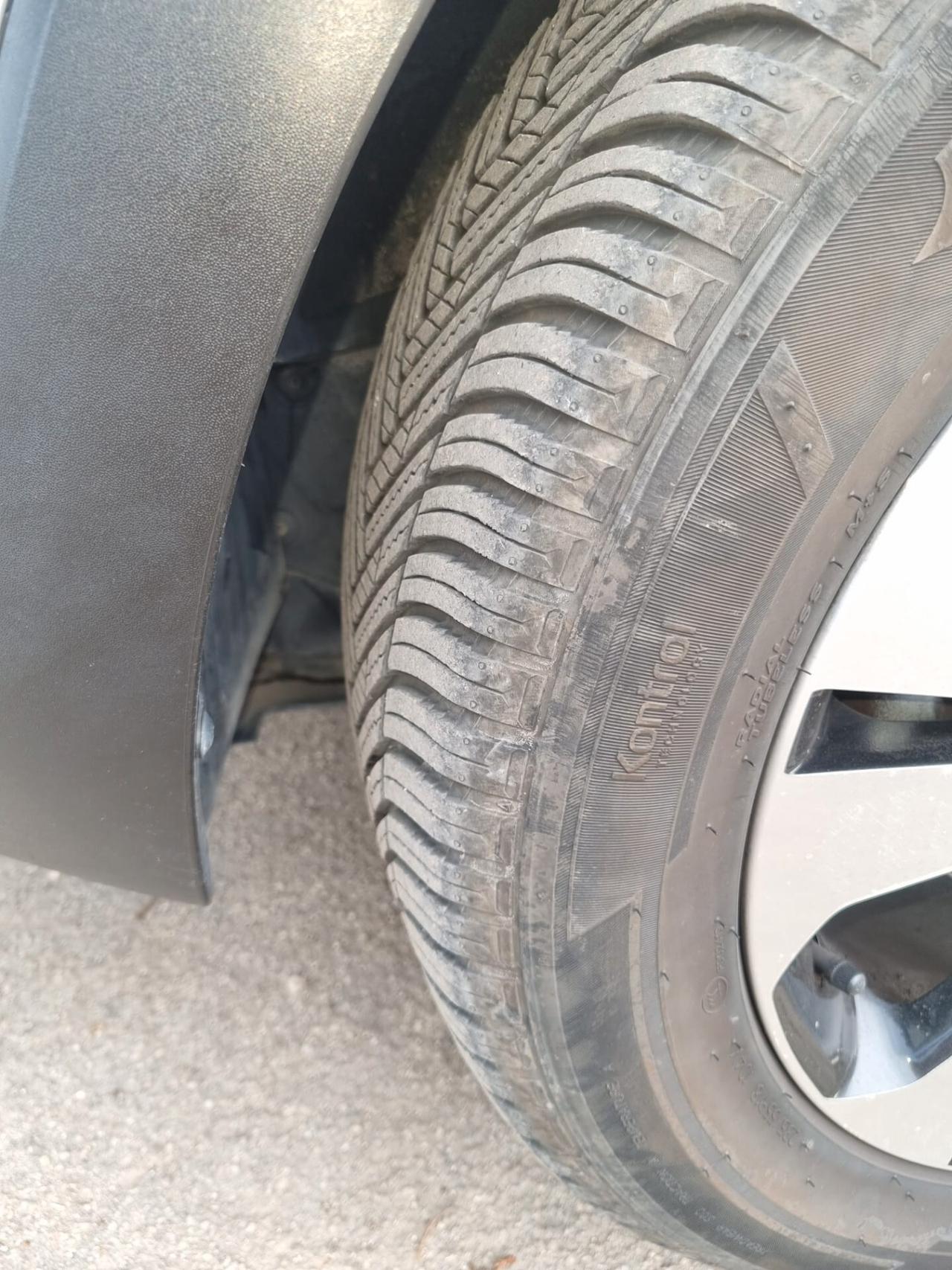 Kia Sportage 1.7 CRDI VGT 2WD Plus