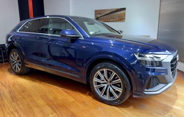 AUDI Q8 45 TDI quattro tiptronic Sport
