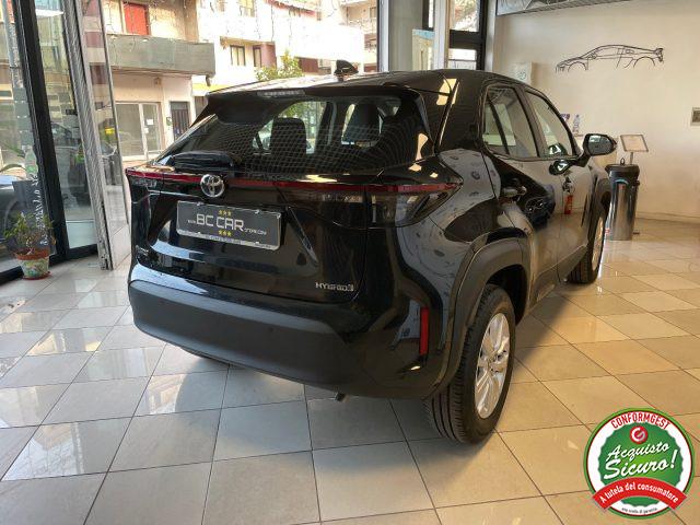 TOYOTA Yaris Cross 1.5 Hybrid E-CVT Business