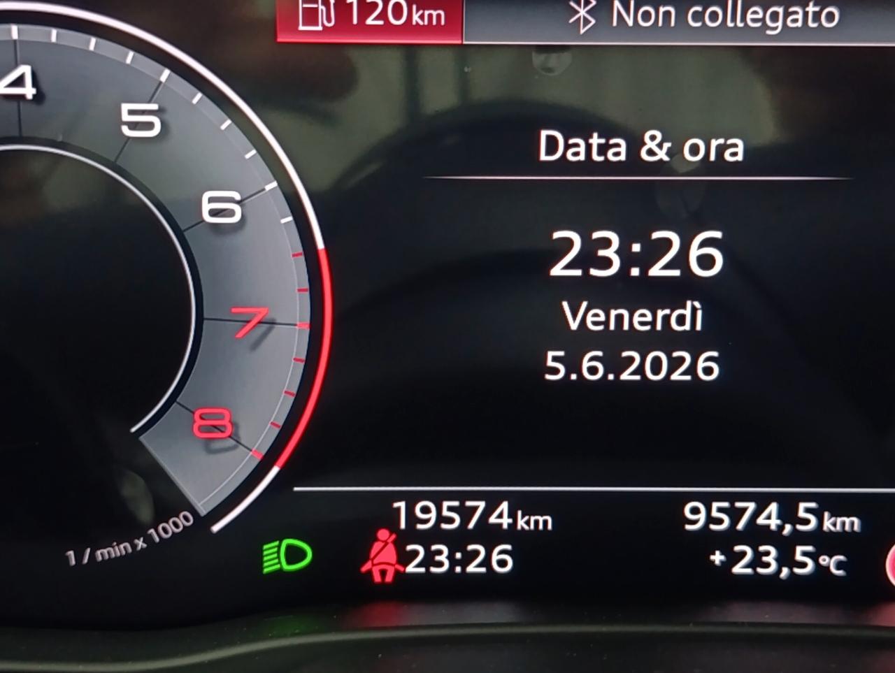Audi Q2 35 TFSI Business Advanced