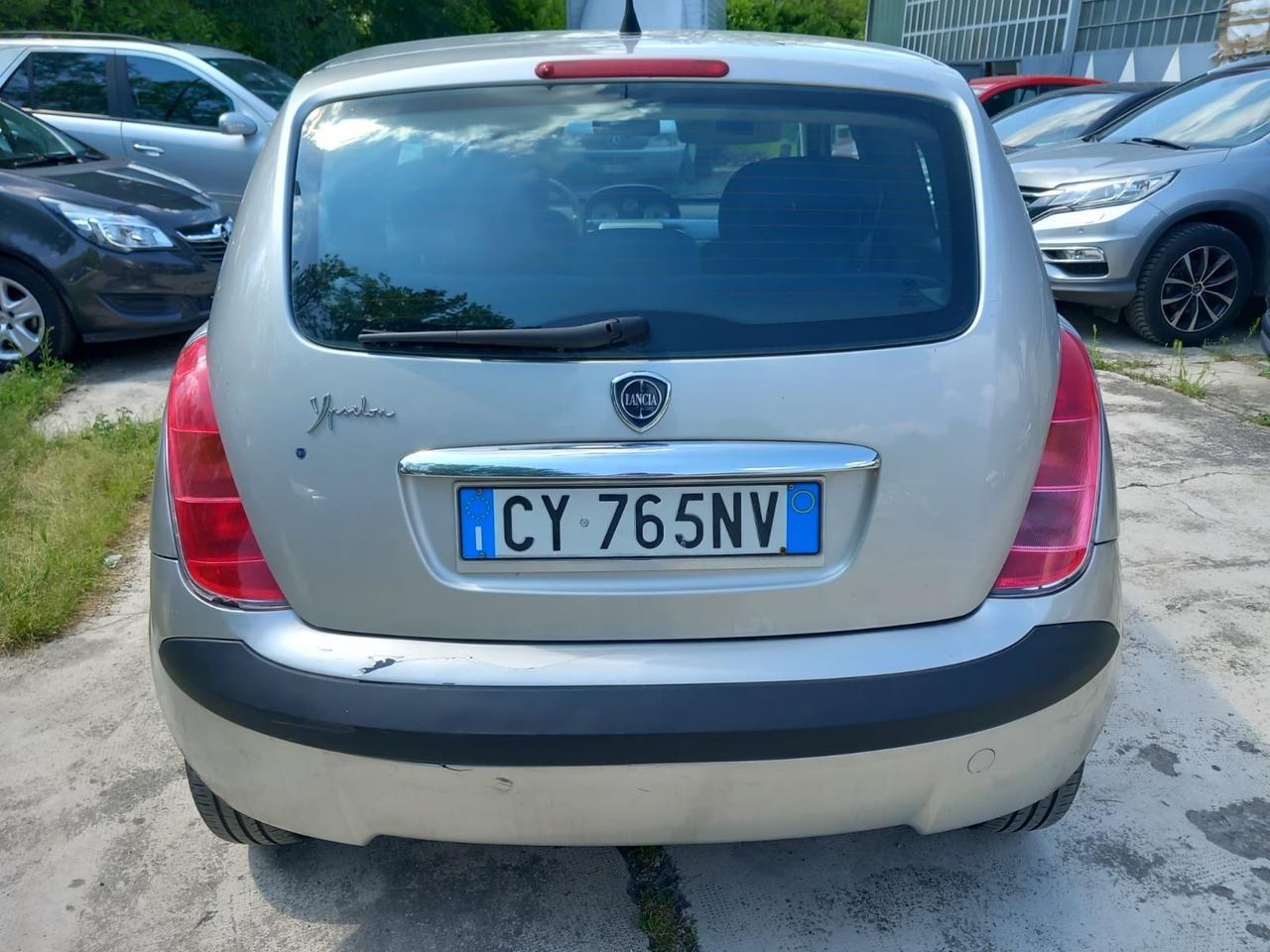 Lancia Ypsilon 1.2 16V Oro