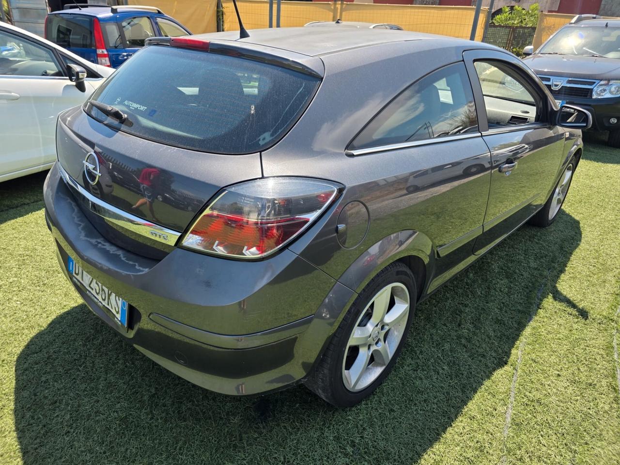 Opel Astra GTC 1.7 CDTI 125CV
