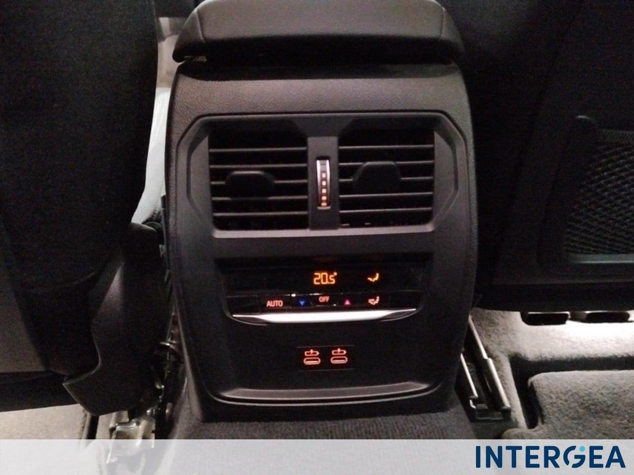 BMW 316d Touring mhev 48V Business Advantage auto