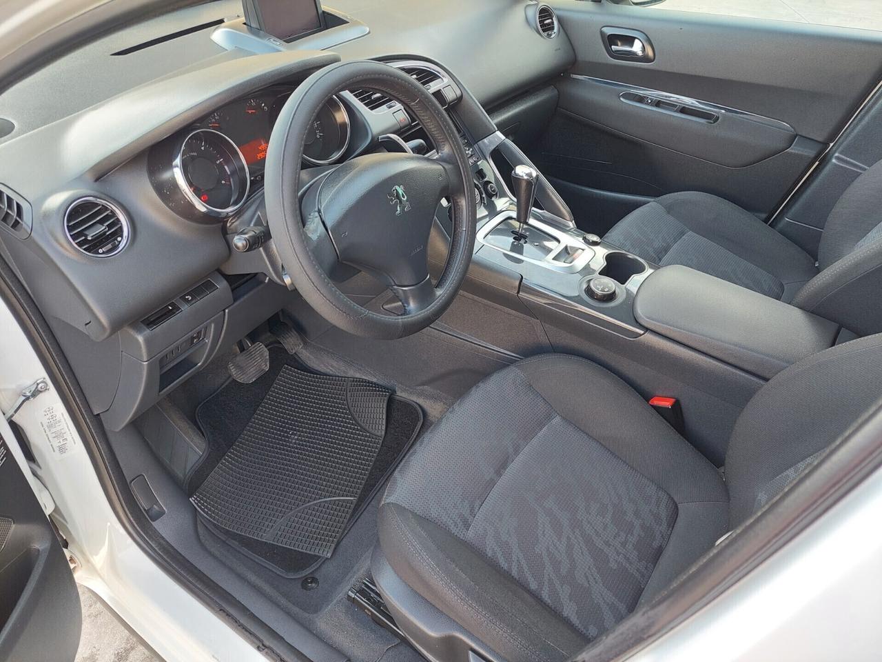 Peugeot 3008 1.6 HDi 110CV cambio robotizzato