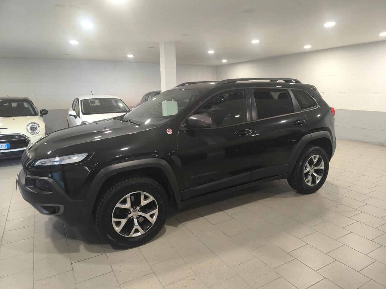 Jeep Cherokee 3.2 V6 Pentastar 4WD Active Drive Lock Trailhawk