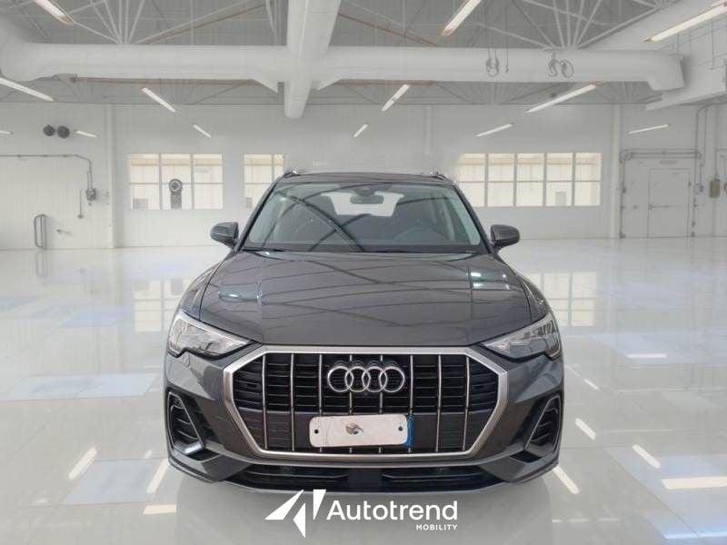 Audi Q3 35 TDI 150 CV S Tronic Automatica S Line Edition