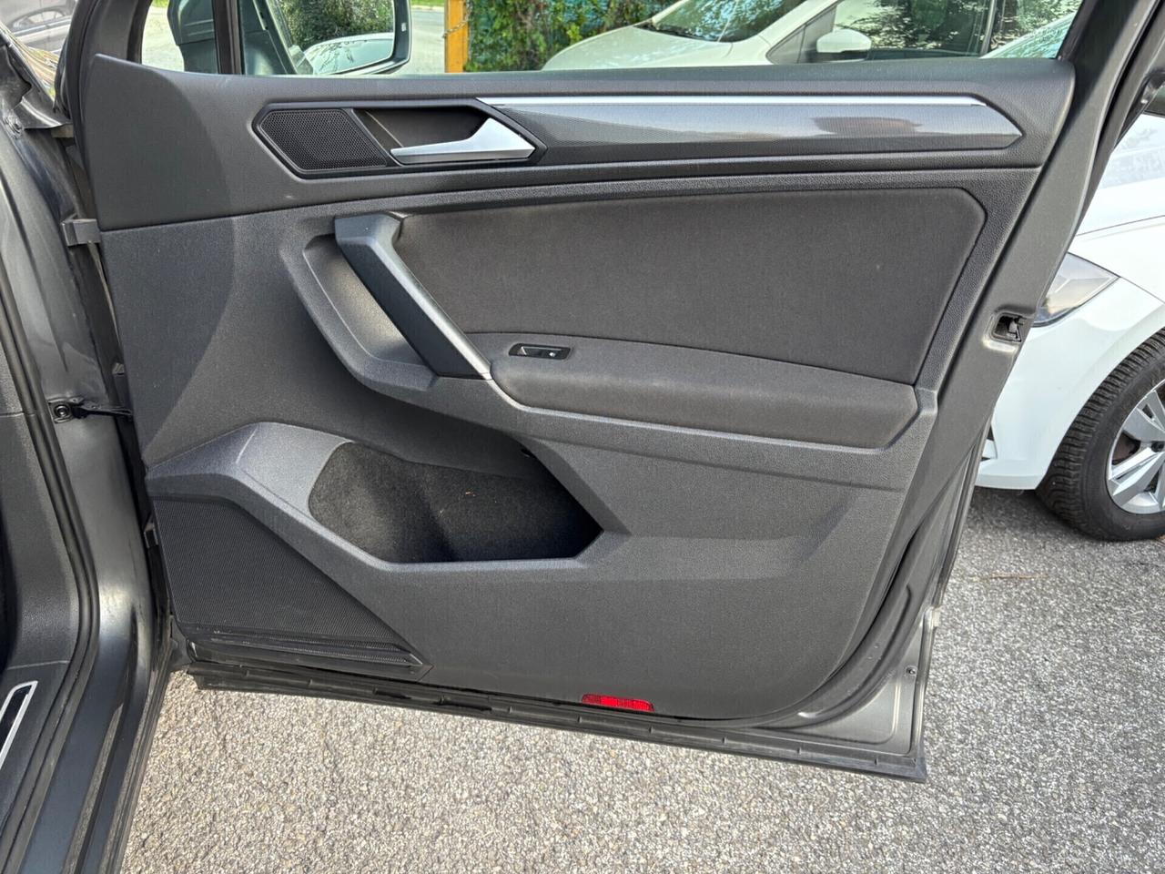 Volkswagen Tiguan 1.6 TDI ok neopatentati