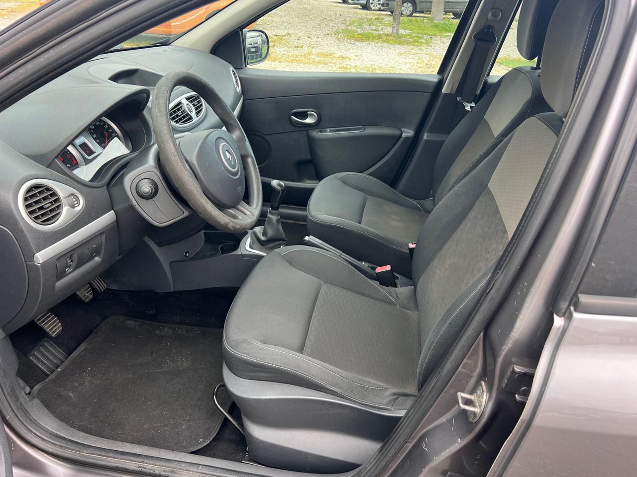 Renault Clio 1.2 16V 5 porte Luxe