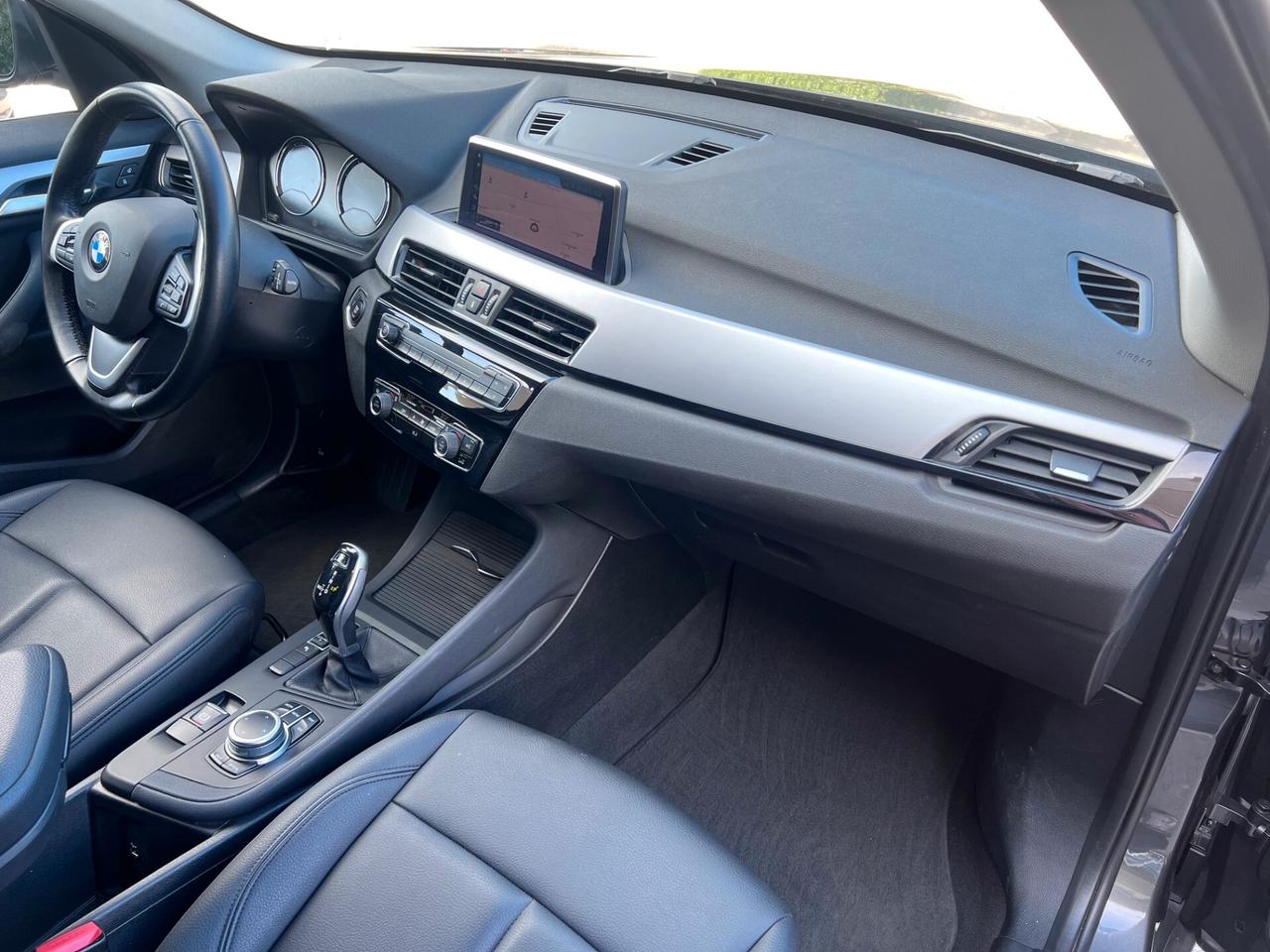 Bmw X1 sdrive16d Business Advantage auto LED/PELLE/NAVI