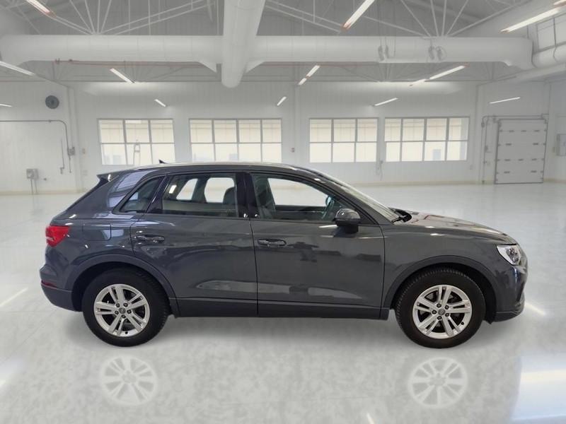 AUDI Q3 35 TDI S tronic Business