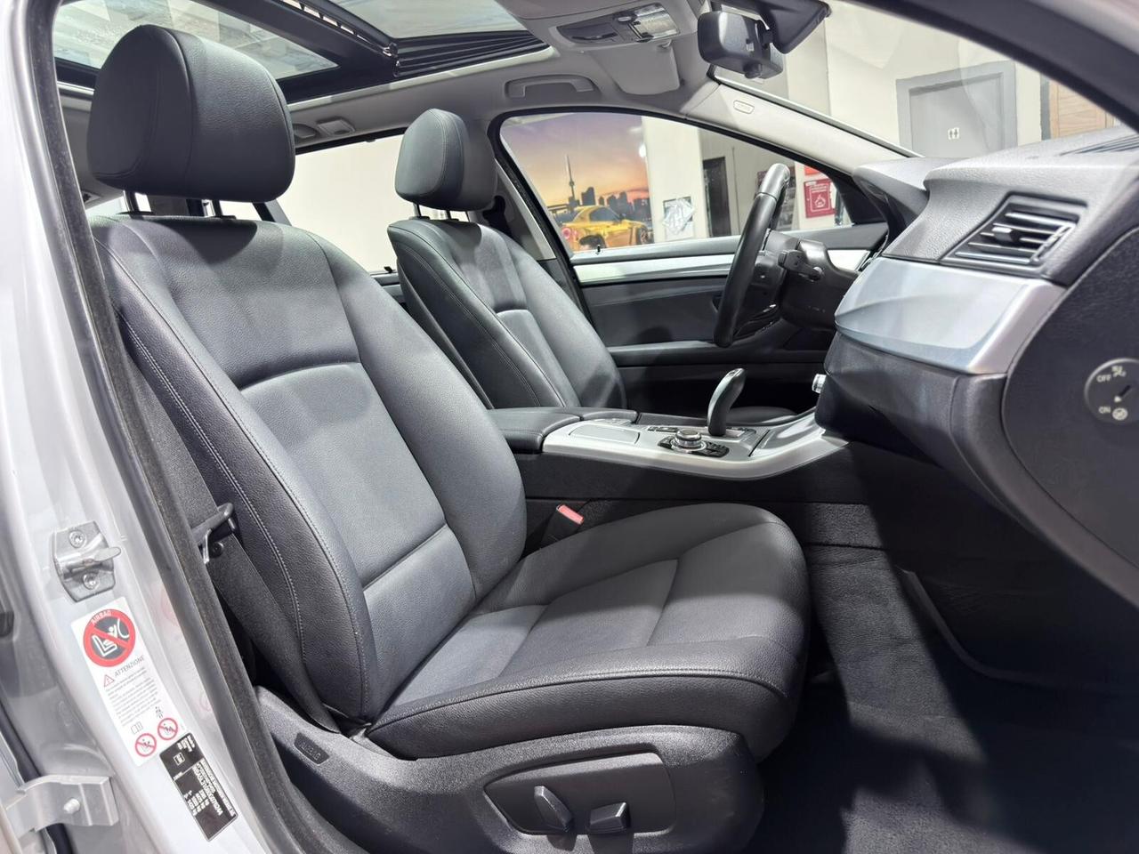 BMW 520d TOURING 190CV AUTO TETTO/PELLE