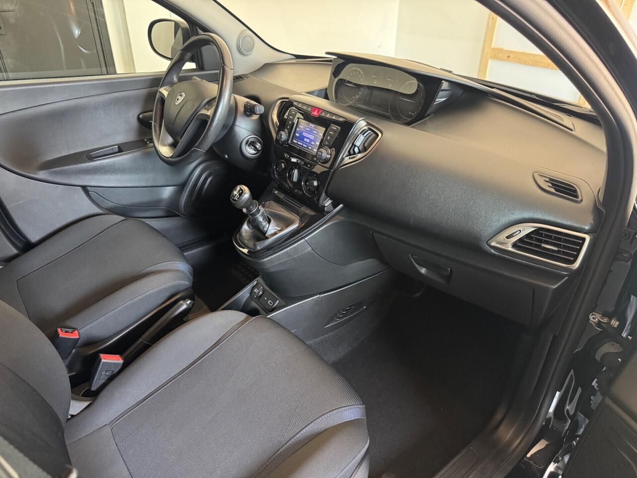 LANCIA YPSILON 1.0 FIREFLY HYBRID GOLD - 2021