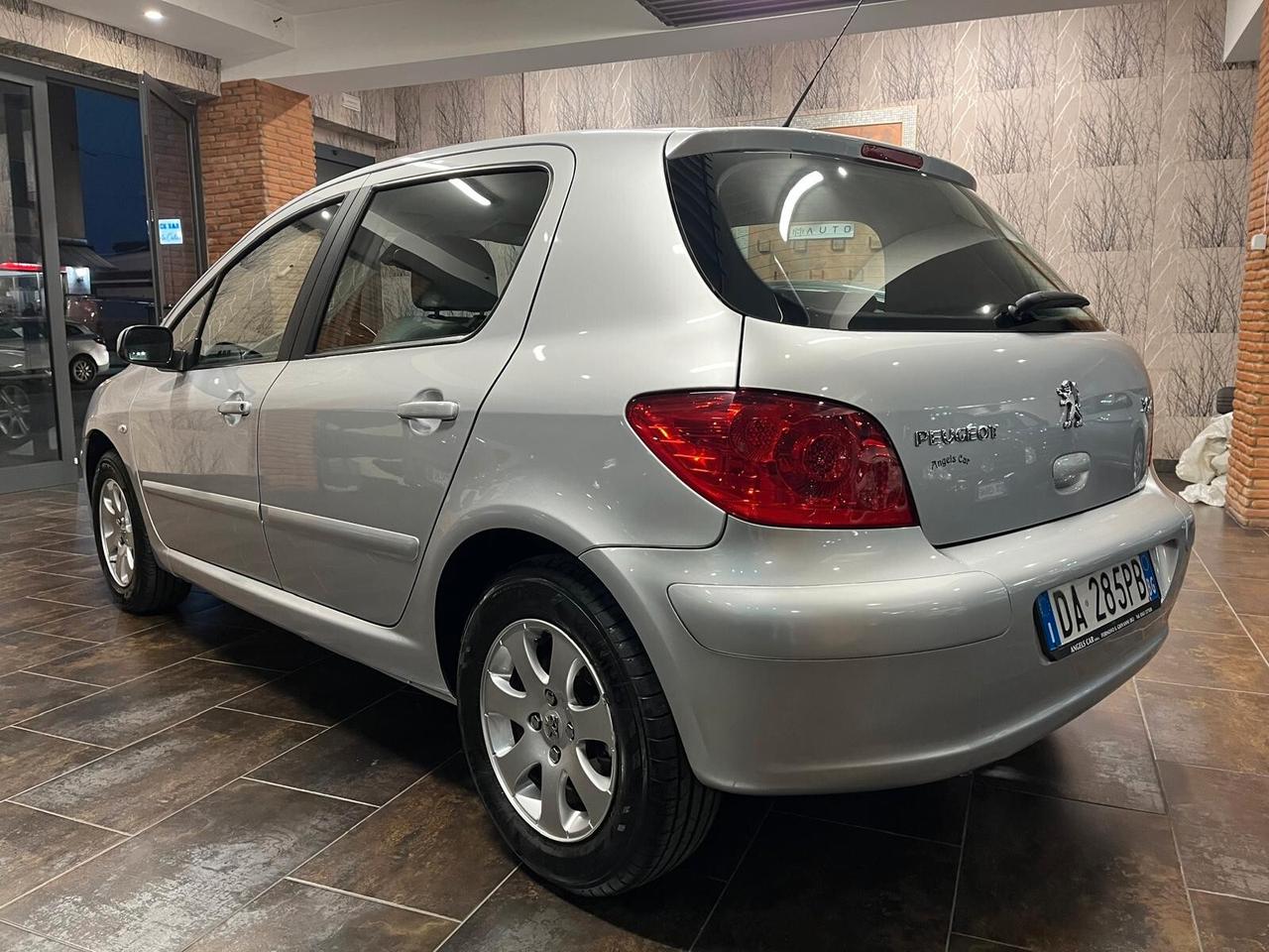 Peugeot 307 1.4 16V 5p. X-Line