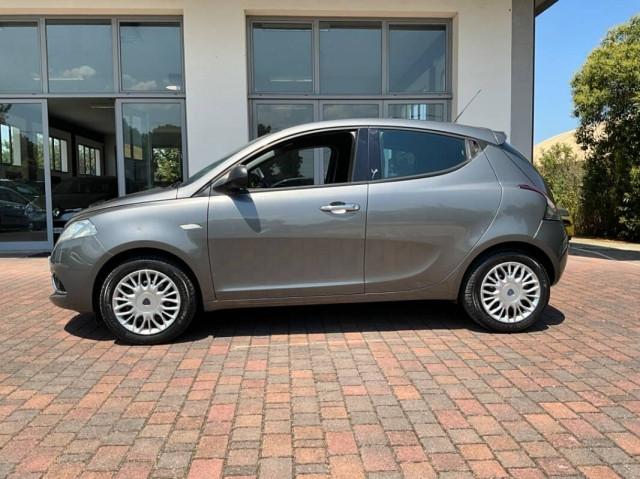 Lancia Ypsilon 1.2 Silver ecochic Gpl 69cv