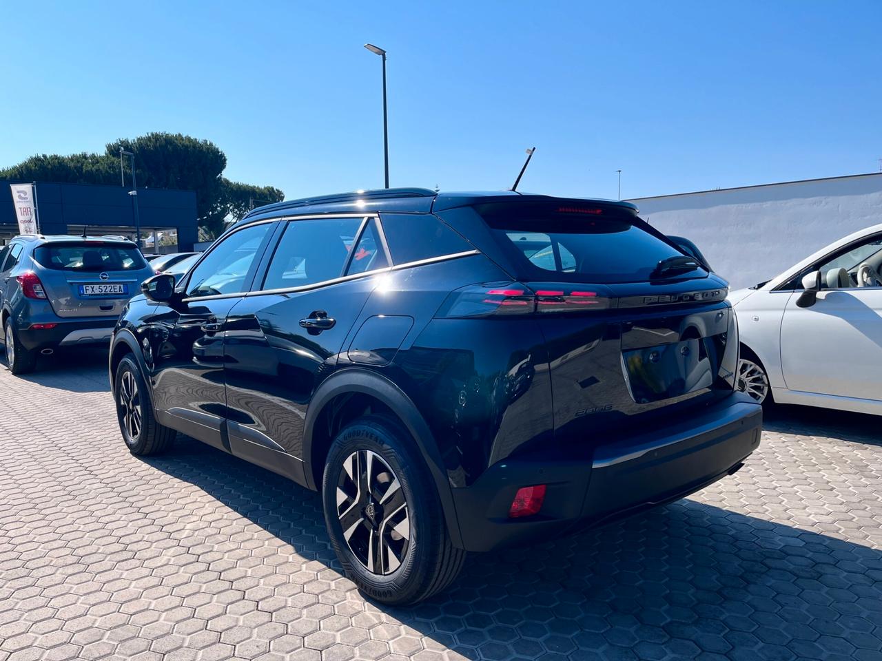 Peugeot 2008 Hybrid 110 Edition e-DCS6 Automatic Km0