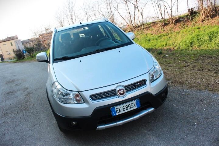 Fiat Sedici MJT 16V DPF 4x4 Emotion UNICO UTILIZZATORE CLIMA AUTOMATICO CERCHI LEGA DA VETRINA