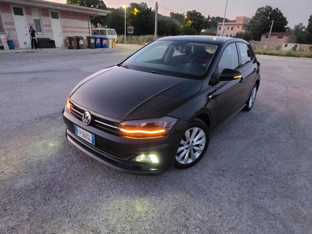Volkswagen Polo 1.6 TDI 95 CV 5p. R Line. Highline BlueMotion Technology