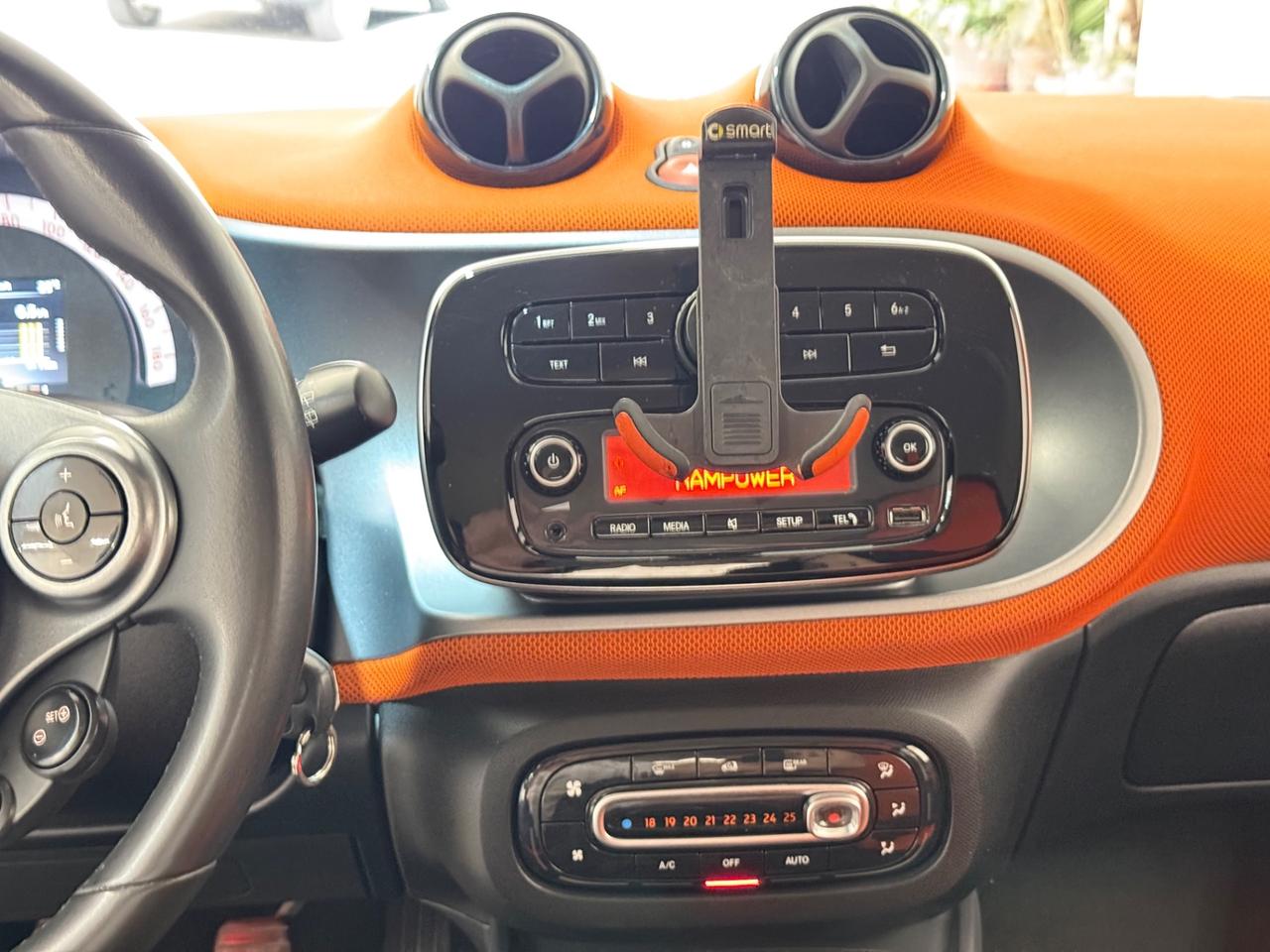 Smart ForFour 70 1.0 Passion Unipro Edition