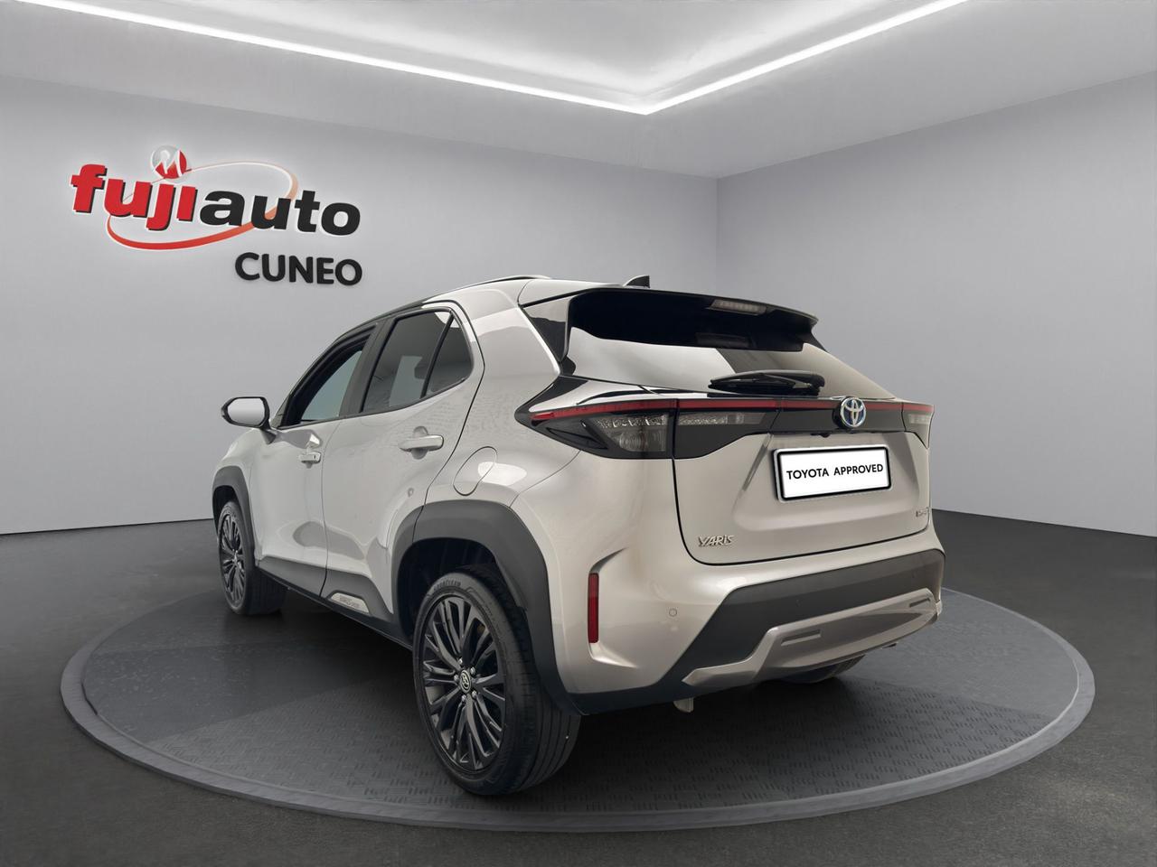 Toyota Yaris Cross 1.5h Adventure 4wd 116cv e-cvt