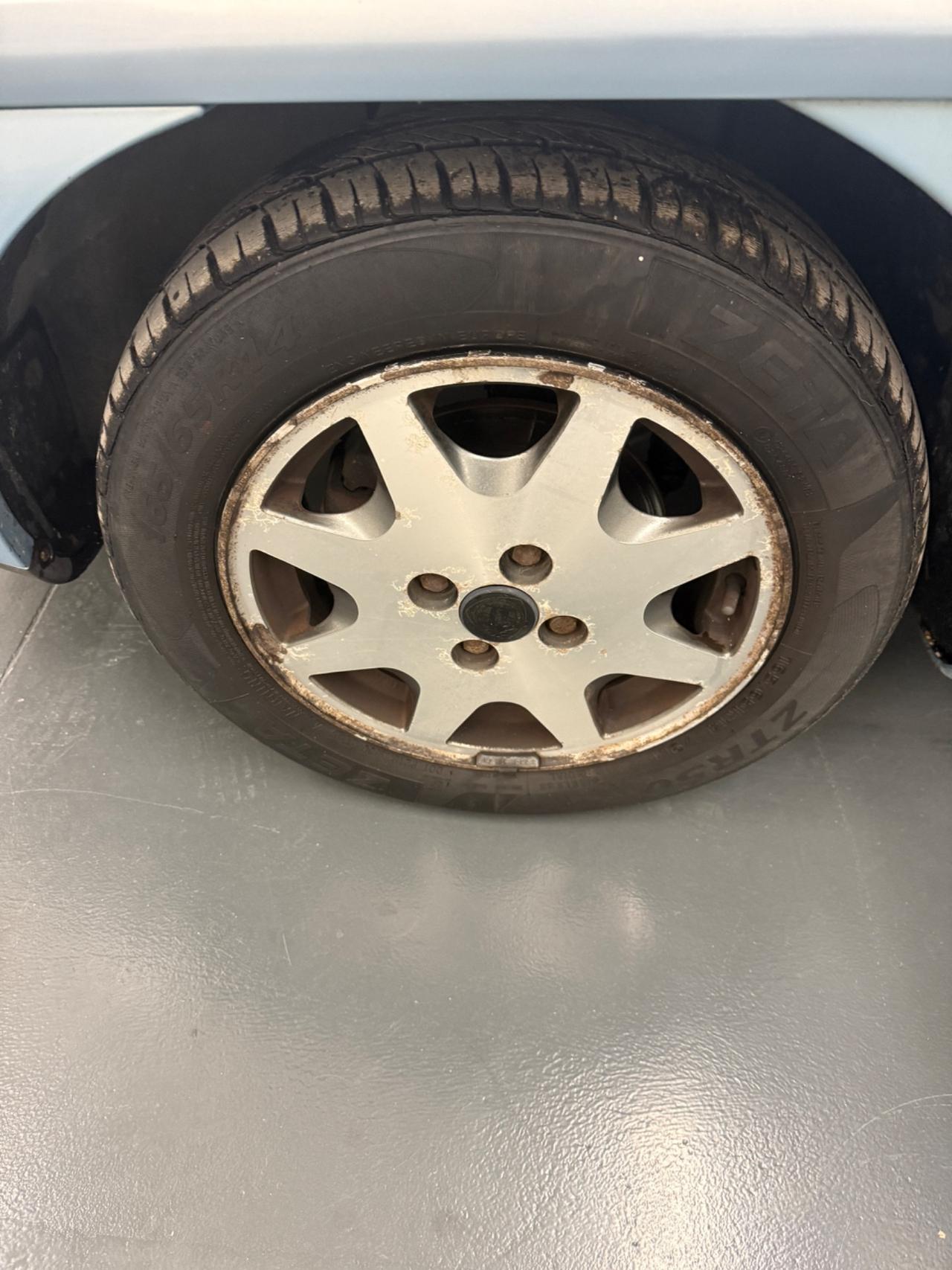 Lancia Y 1.2i cat Elefantino Blu