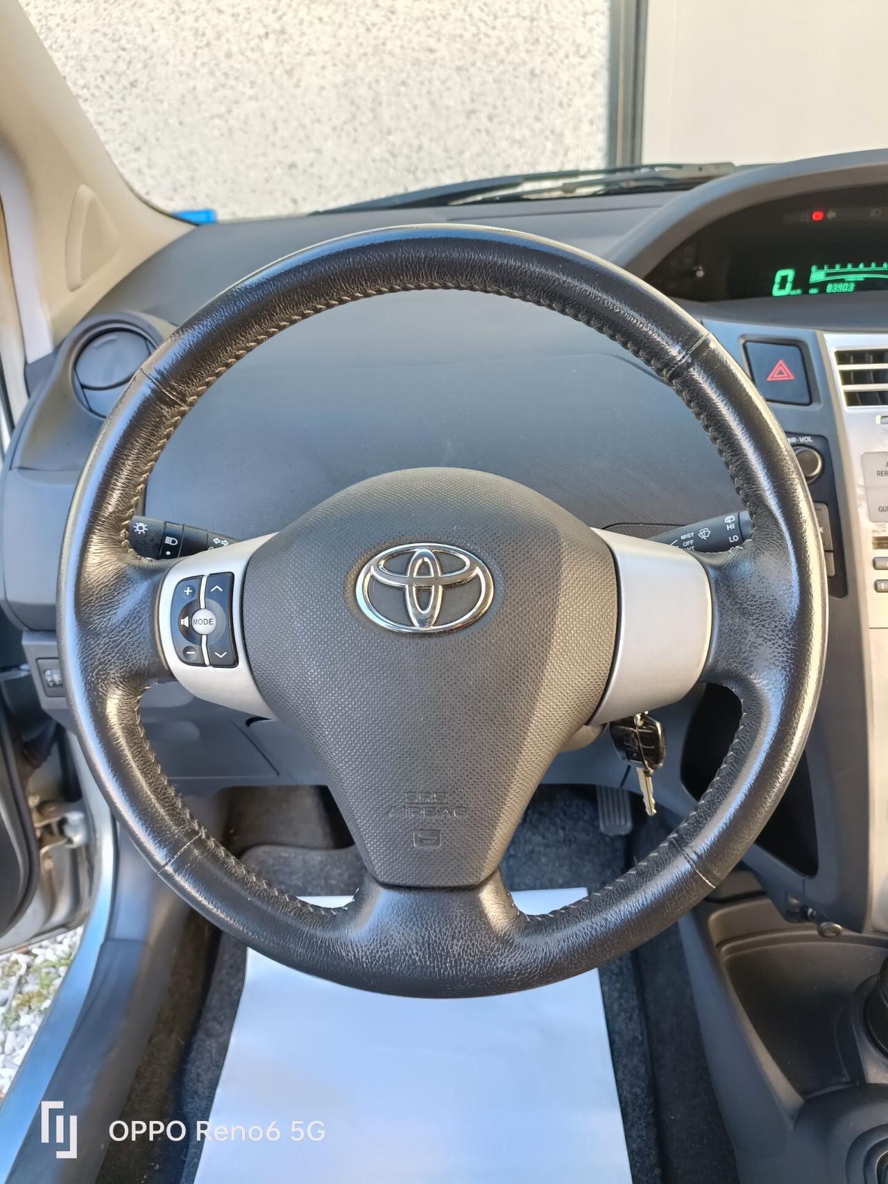 Toyota Yaris 1.3 5 porte Sol