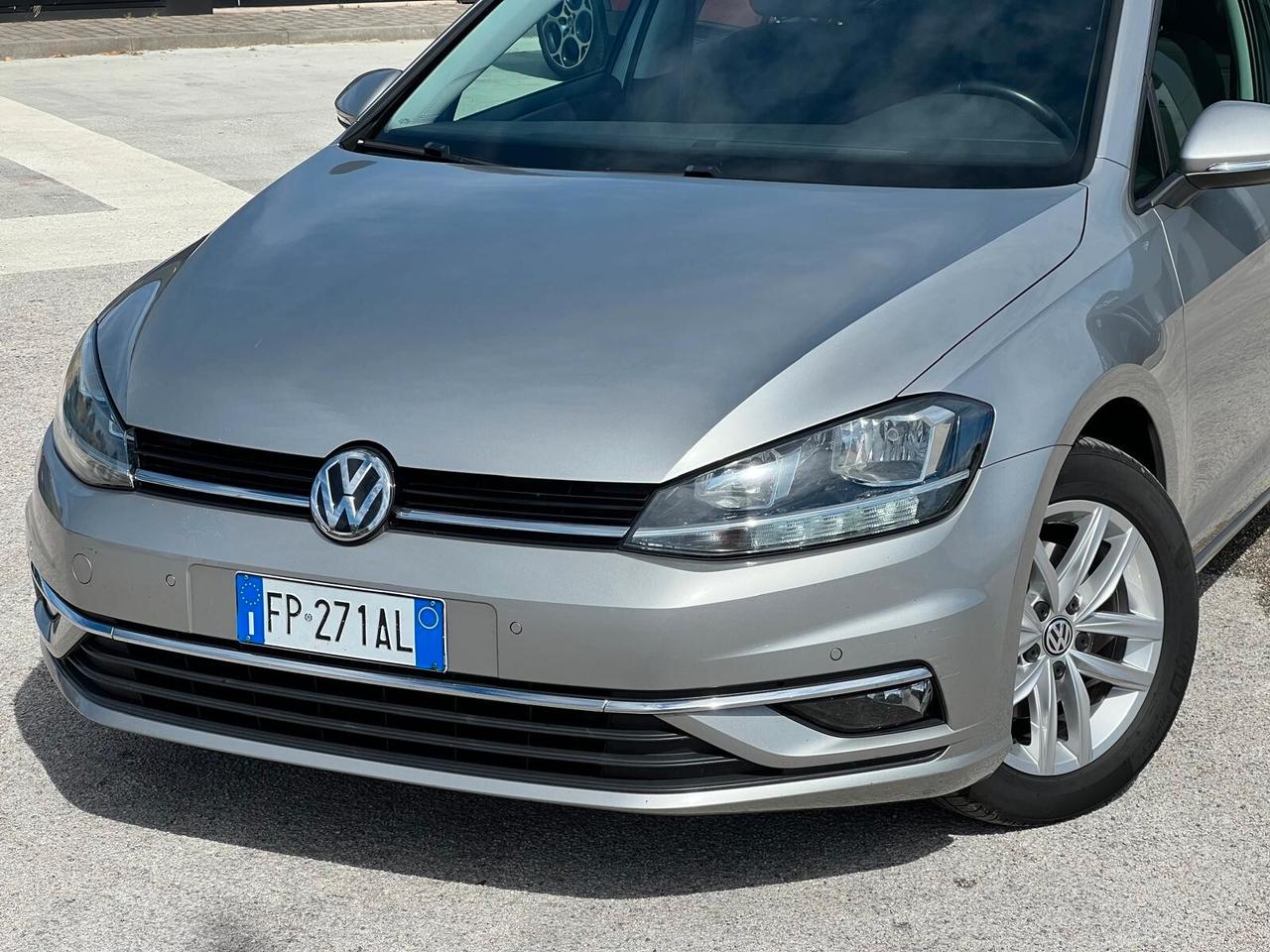 Volkswagen Golf Variant 1.6 TDI 115 CV DSG Executive BlueMotion Tech.