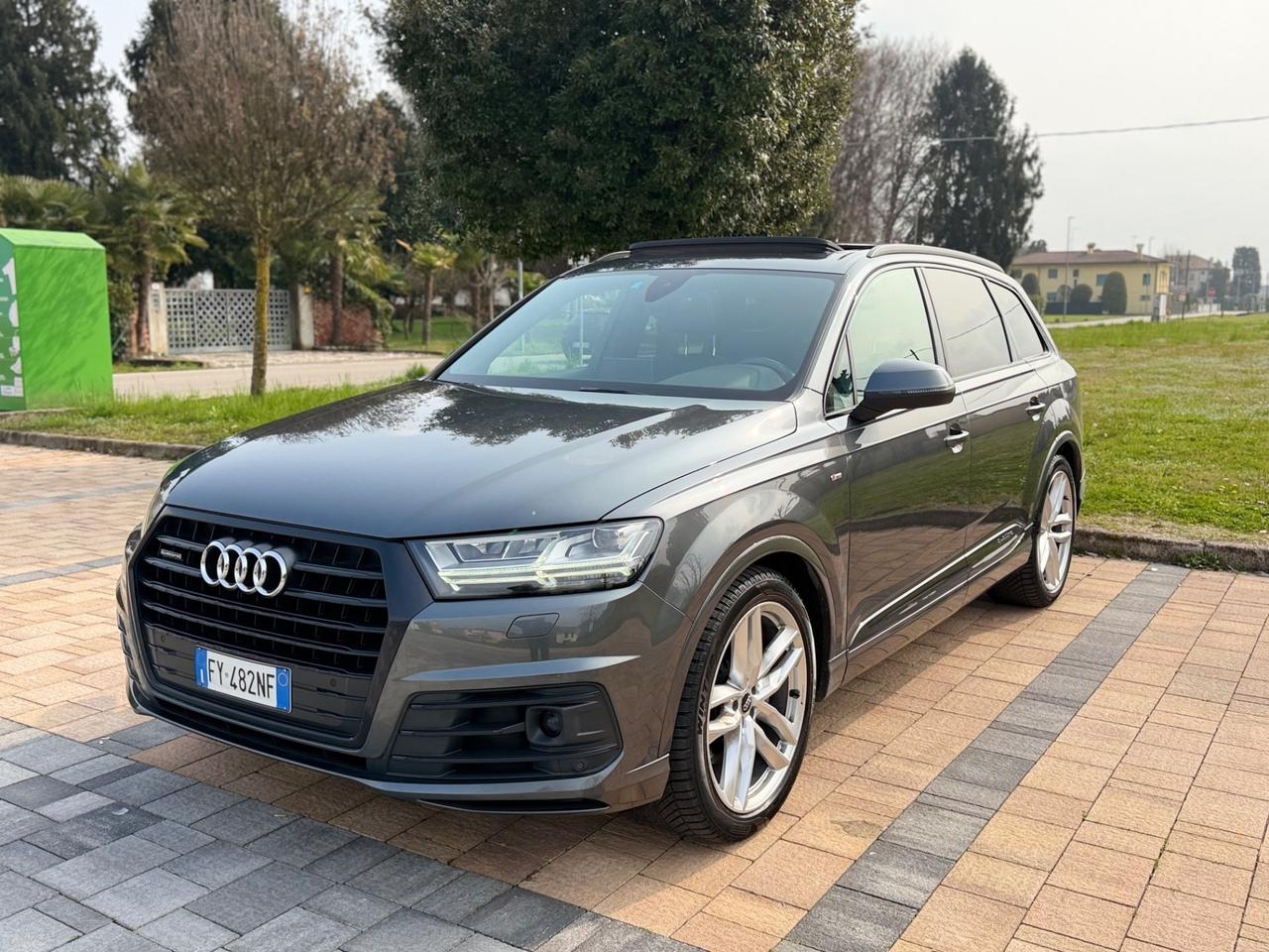 Audi Q7 50 TDI QUATTRO S LINE TETTO PANORAMICO