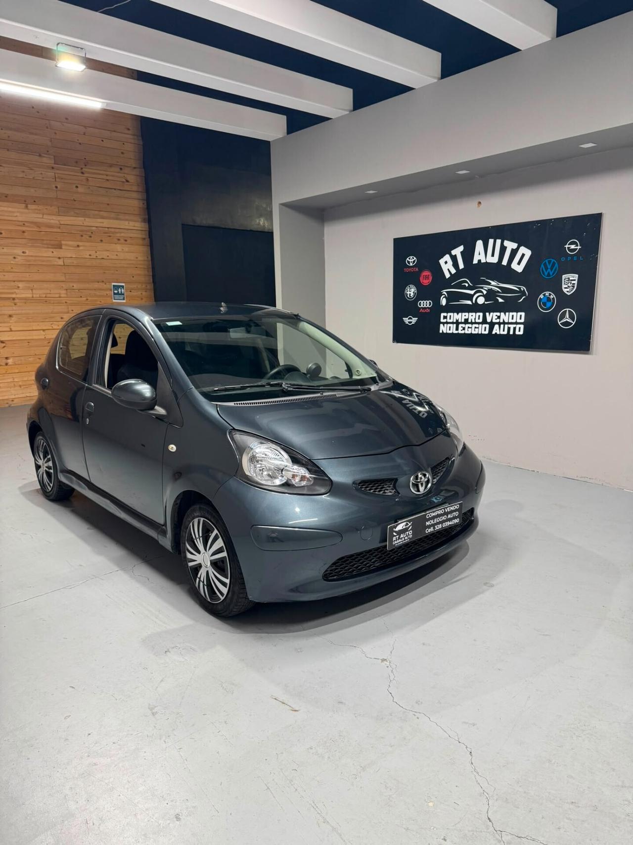 Toyota Aygo 1.0 12V VVT-i 5 porte Sol