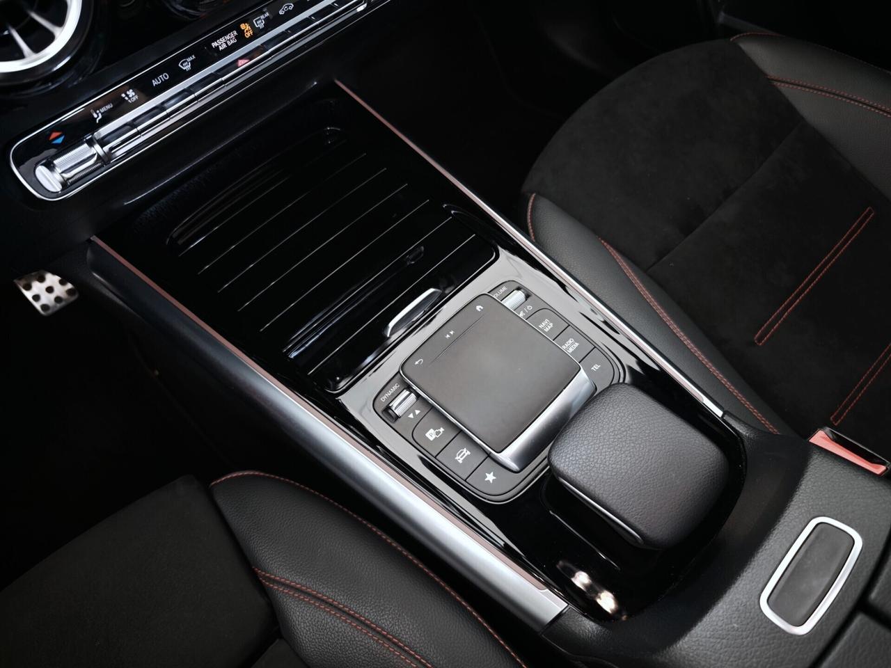Mercedes GLA 200d Auto Premium AMG TETTO 2023